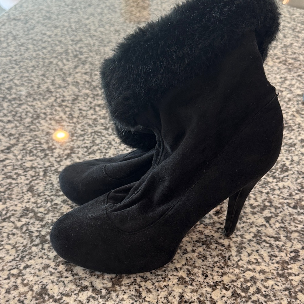 Chinese Laundry Black Heeled Boots with Fur Trim